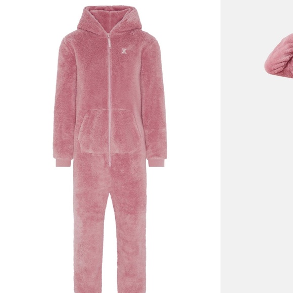 The Puppy Jumpsuit - Picture 4 of 14